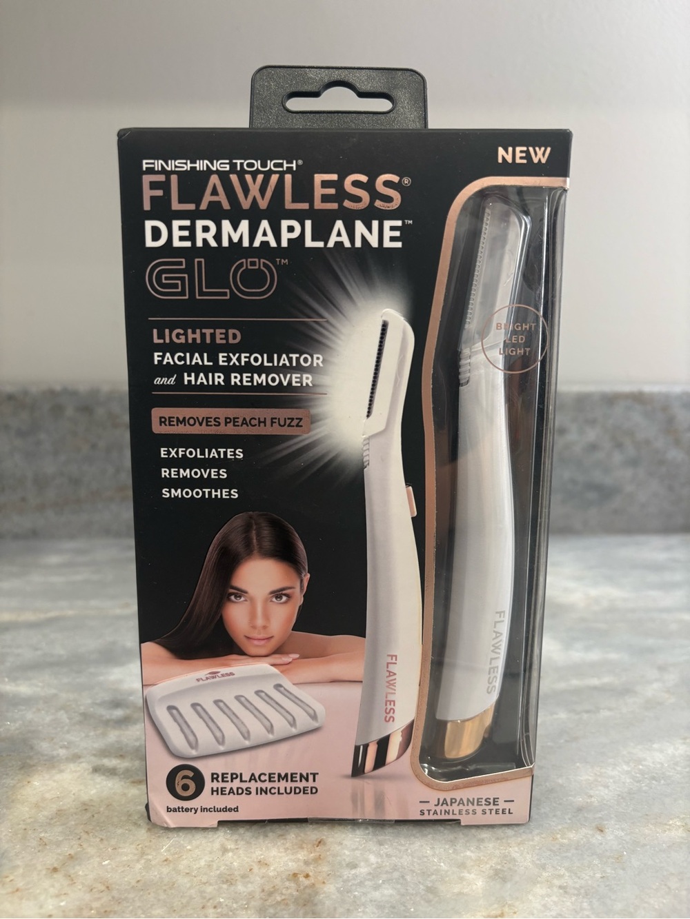 Flawless Dermaplane Glo Lighted Facial Exfoliator and Hair Remover NIP